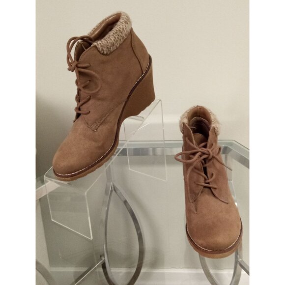 Women's Falls Creek Brown Vivian Lace Up Wedge Boots Size 9M - Picture 2 of 8